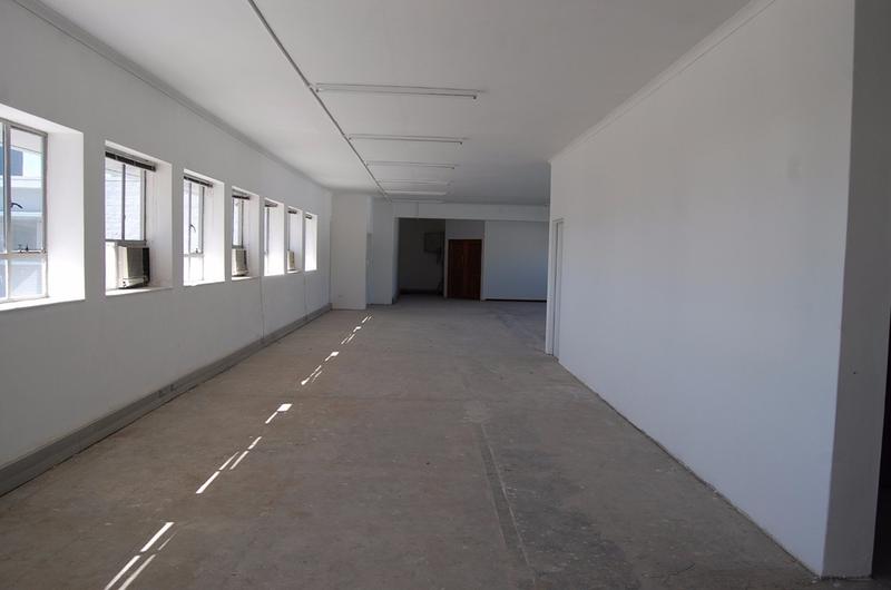 To Let Commercial Property for Rent in Maitland Western Cape